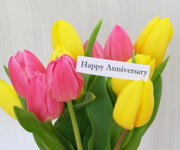 Happy Wedding Anniversary Messages to Couples